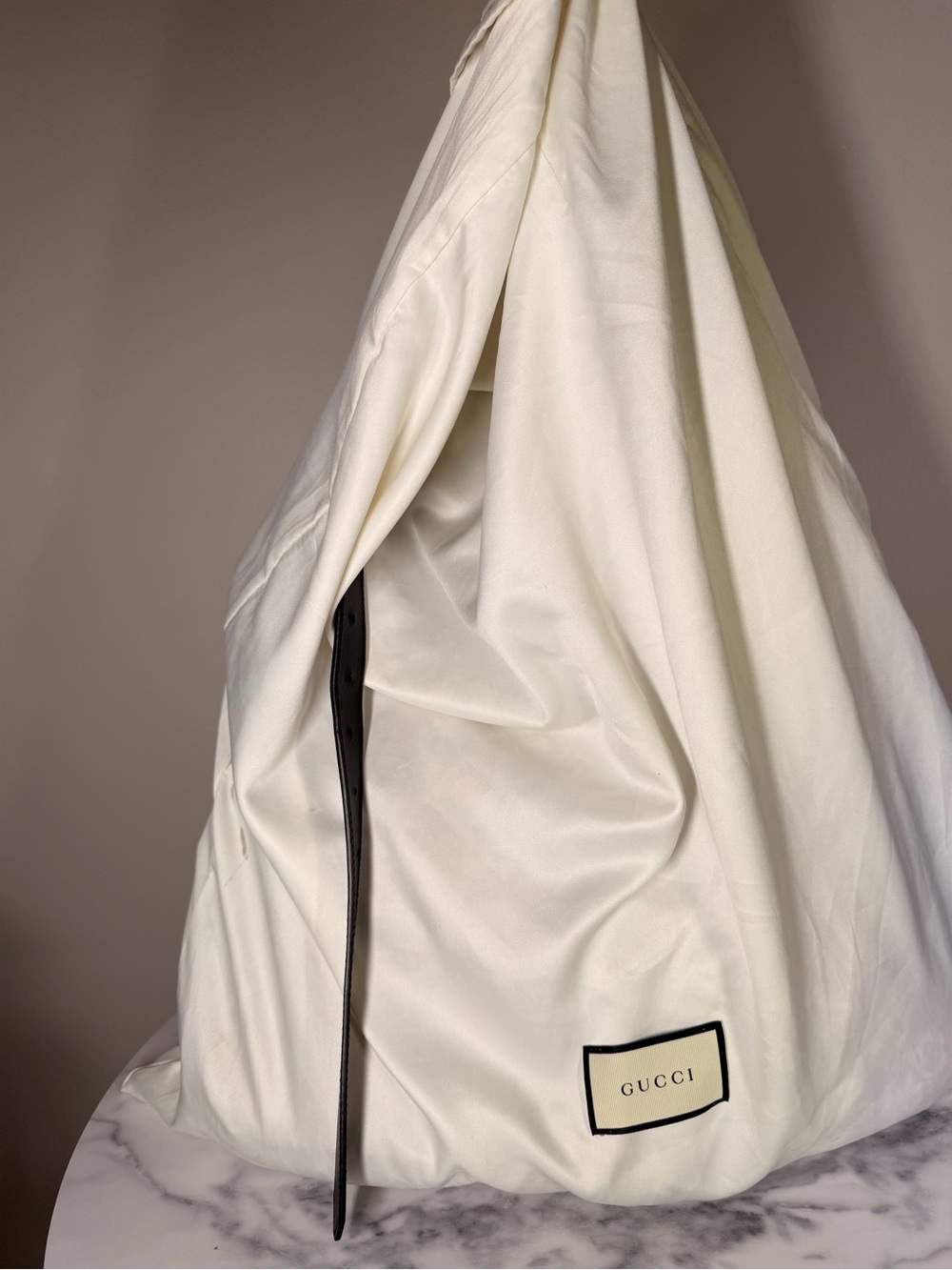 Gucci
Dog Embroidered Extra Large Dionysus Hobo - Picture 15 of 17